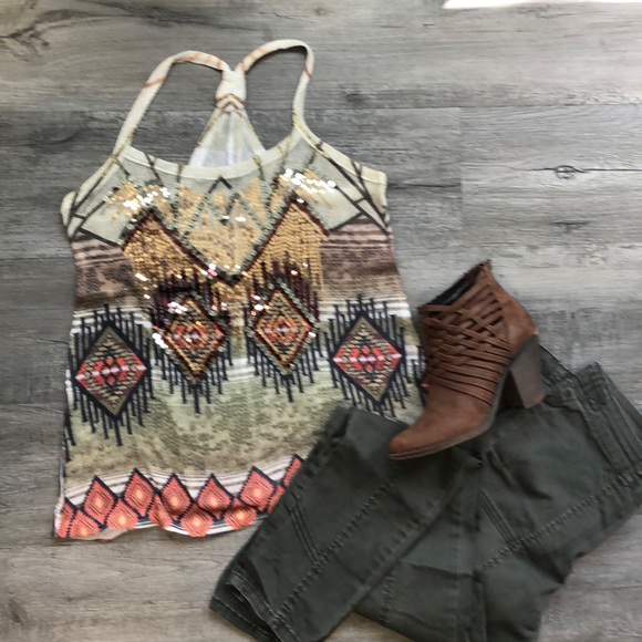 Charlotte Russe Tops - Tank top